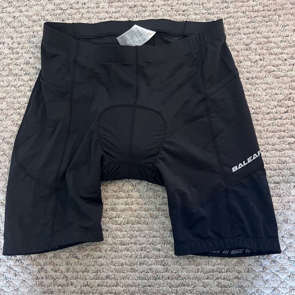 Mens cycling shorts new without tags with pocket and 3d padded